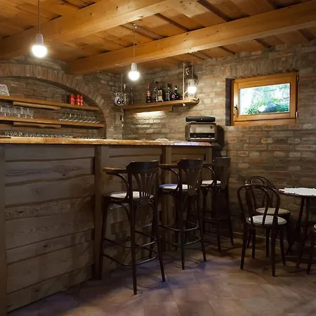 Casa rural Golomán Gerendaház és *