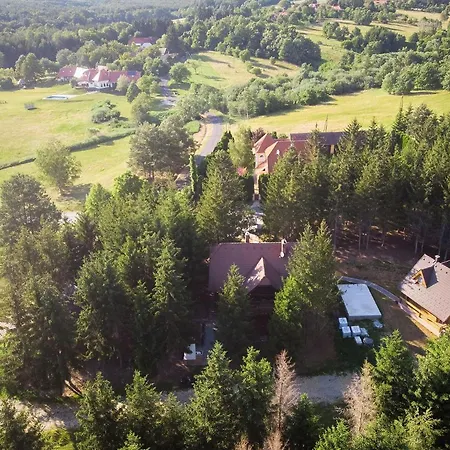 Goloman Gerendahaz Es Vendeghaz Country house *