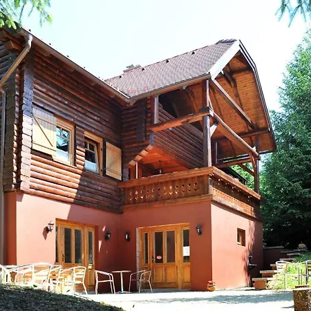 Goloman Gerendahaz Es Vendeghaz Country house *